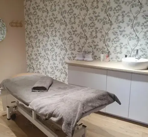 salon de beauté à Javené - image 4